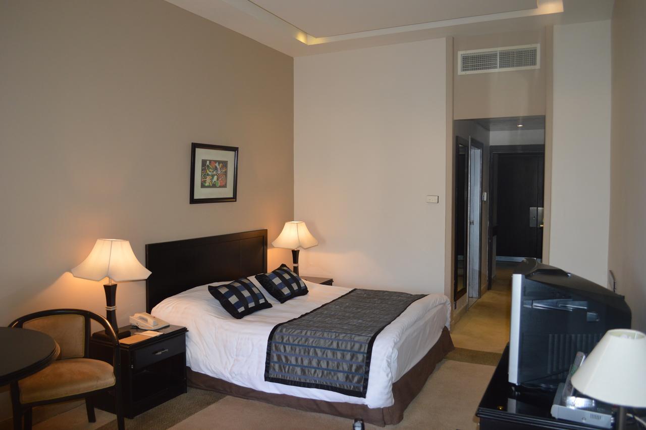 Century Park Hotel Amman Værelse billede