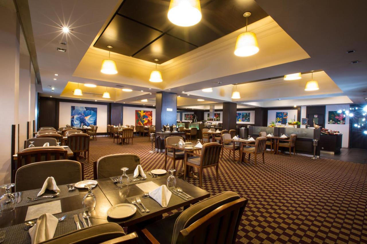 Century Park Hotel Amman Eksteriør billede